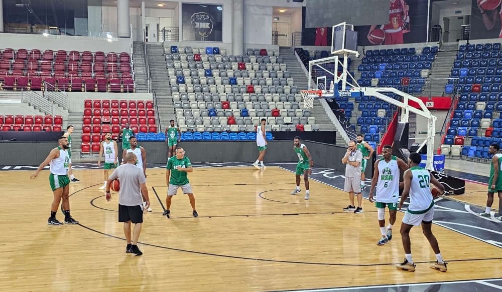 منتخب السعودية لكرة السلة يواجه الكويت في البطولة الخليجية