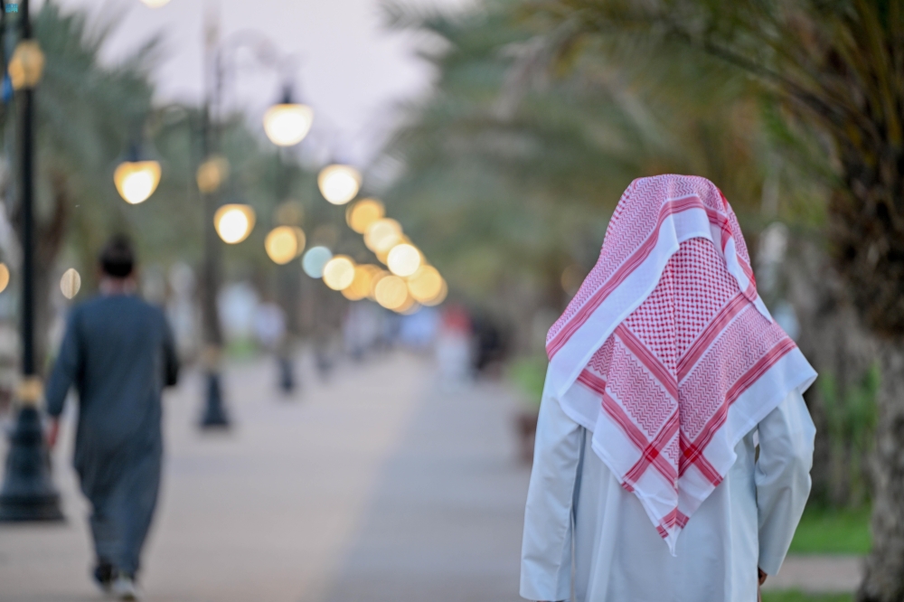 اعتدال الطقس يشجع على رياضة المشي بـ