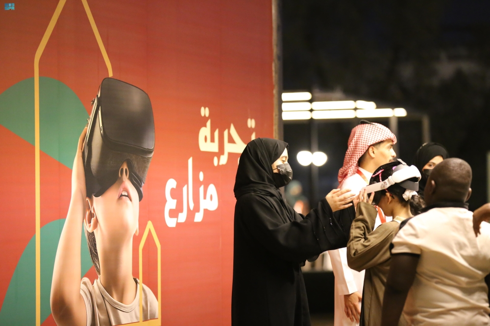 صور| أركان الأطفال تجذب زوار معرض تمور المدينة المنورة