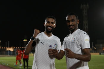 نيوم