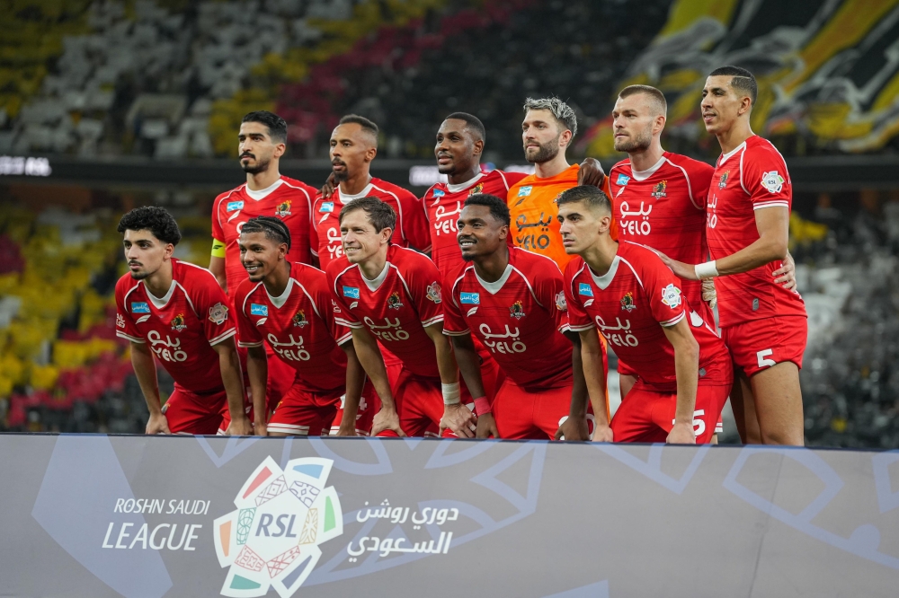 الخميس .. الوحدة يواجه الخليج للهروب من منطقة الهبوط