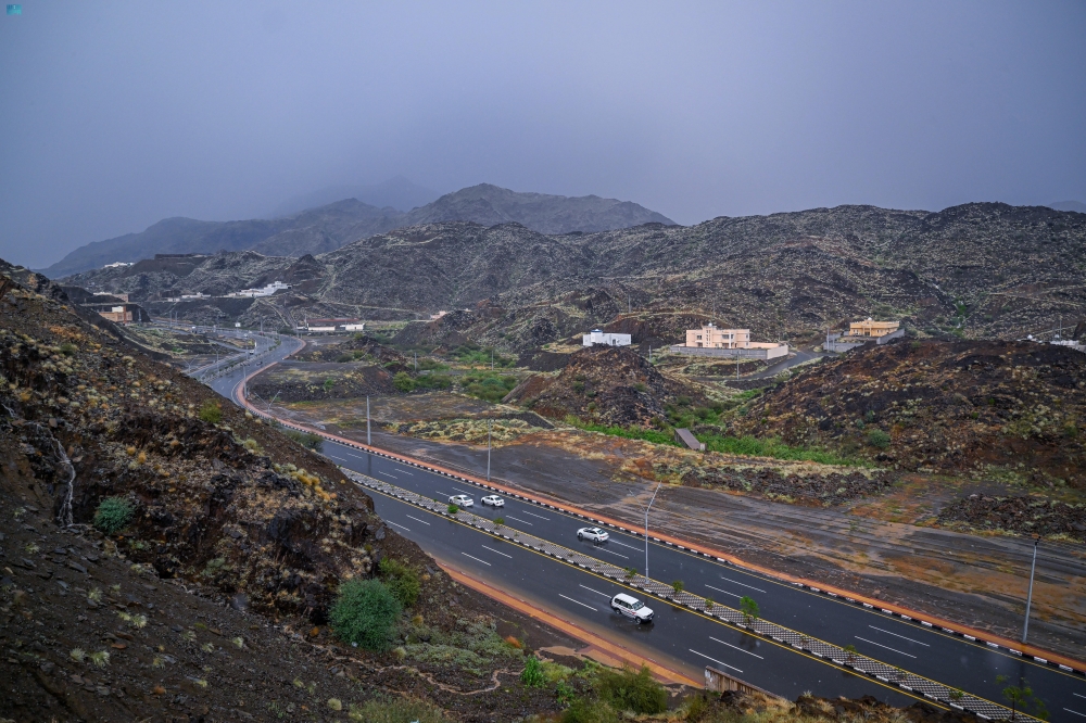 'الأرصاد' ينبه من أمطار غزيرة على الباحة