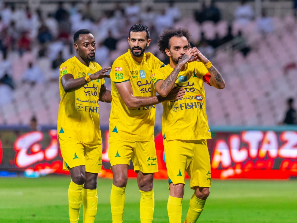 الخليج يعود إلى الانتصارات بثلاثية ضد الوحدة