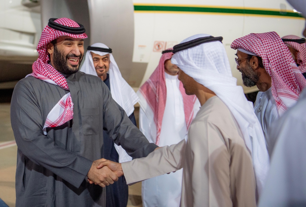 ولي العهد يصل الإمارات في زيارة خاصة