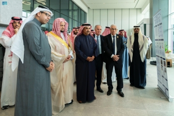 النواب العموم العرب يطلعون على مشاريع طلاب وطالبات جامعة تبوك - واس