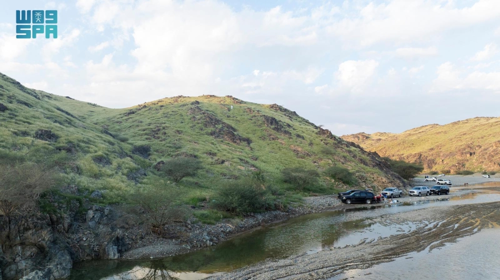 إرشادات مهمة أثناء القيام بالرحلات البرية- واس