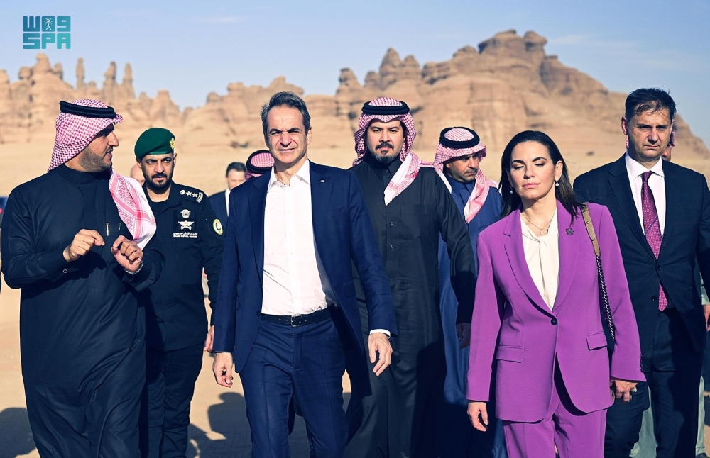 رئيس الوزراء اليوناني يزور معالم العُلا الأثرية