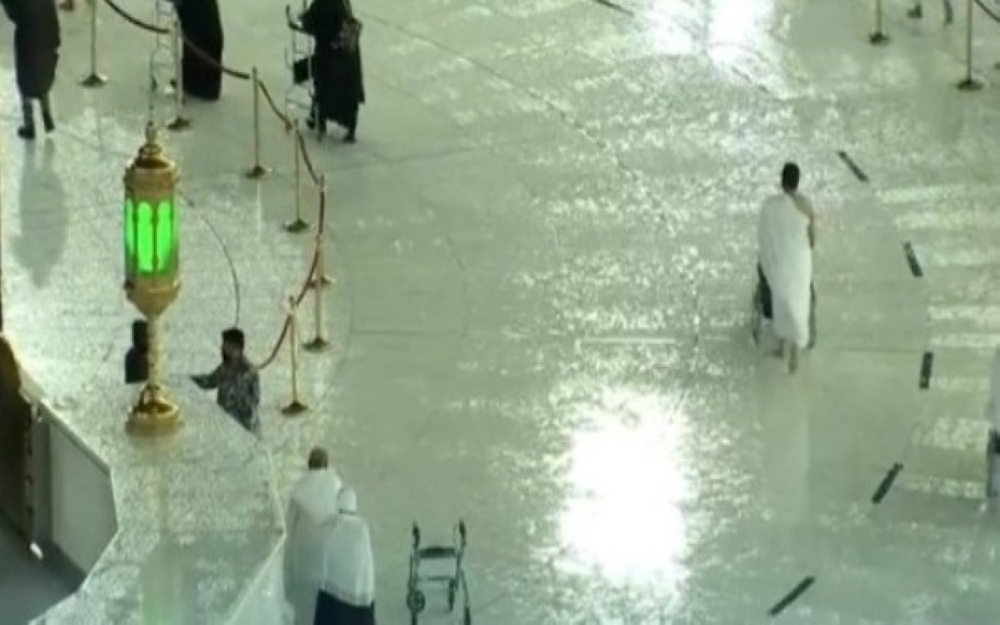 أمطار غزيرة على المسجد الحرام