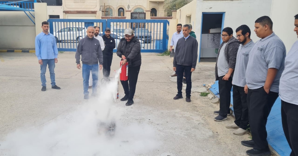 تدريب عملي على مكافحة الحرائق في تقنية القطيف