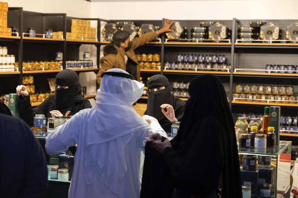 مبيعات تجاوزت الـ 120 مليون ريال.. 3,2 مليون زائر لمهرجان تمور الأحساء