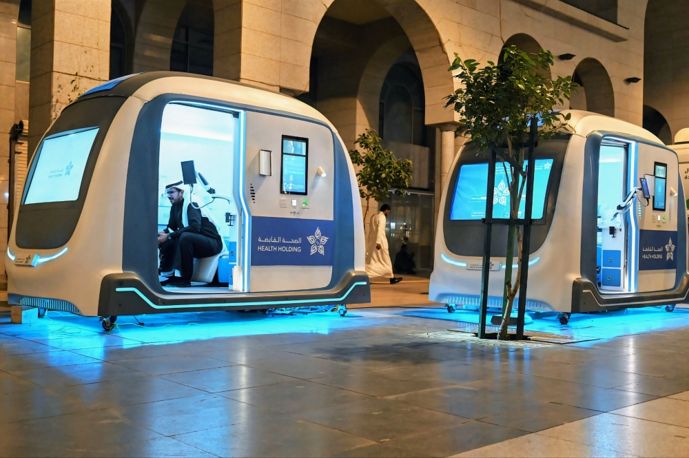 إطلاق كبسولتين ذكيتين لتقديم خدمات متقدمة شمال المسجد النبوي