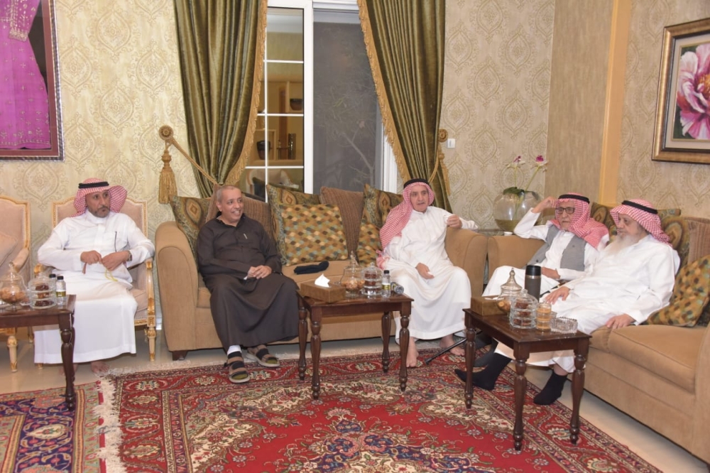 الزامل يستقبل المهنئين بالشهر الفضيل - اليوم 