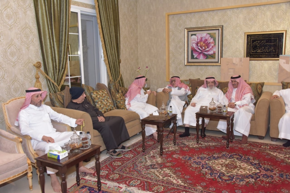 الزامل يستقبل المهنئين بالشهر الفضيل - اليوم 