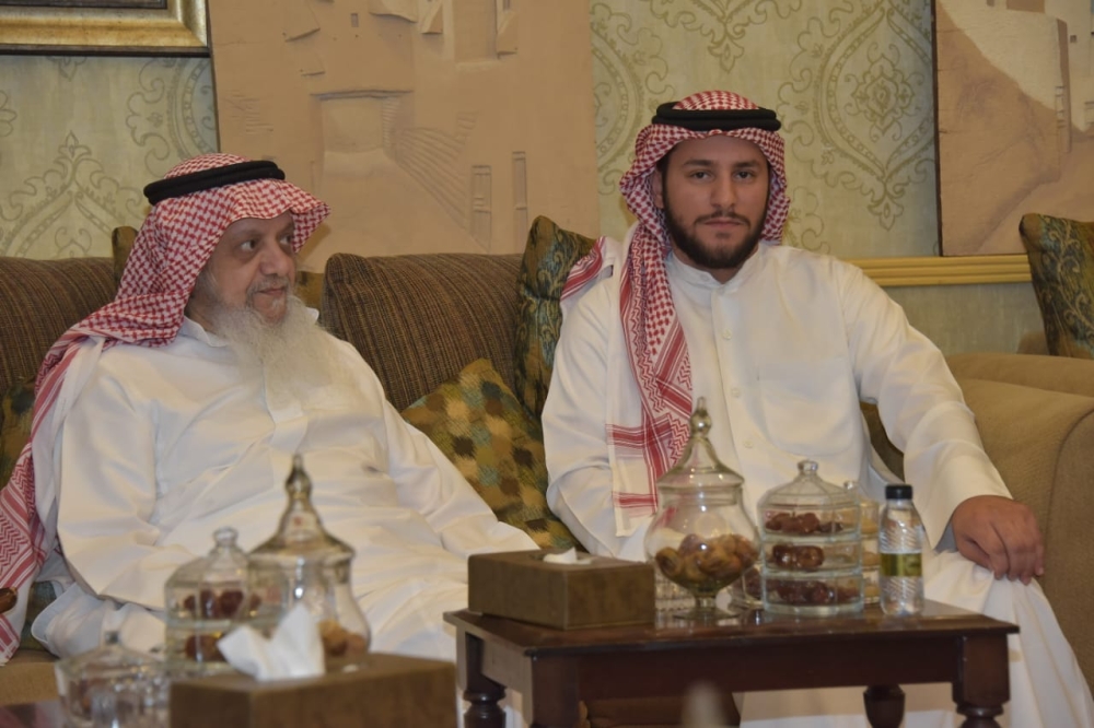 الزامل يستقبل المهنئين بالشهر الفضيل - اليوم 