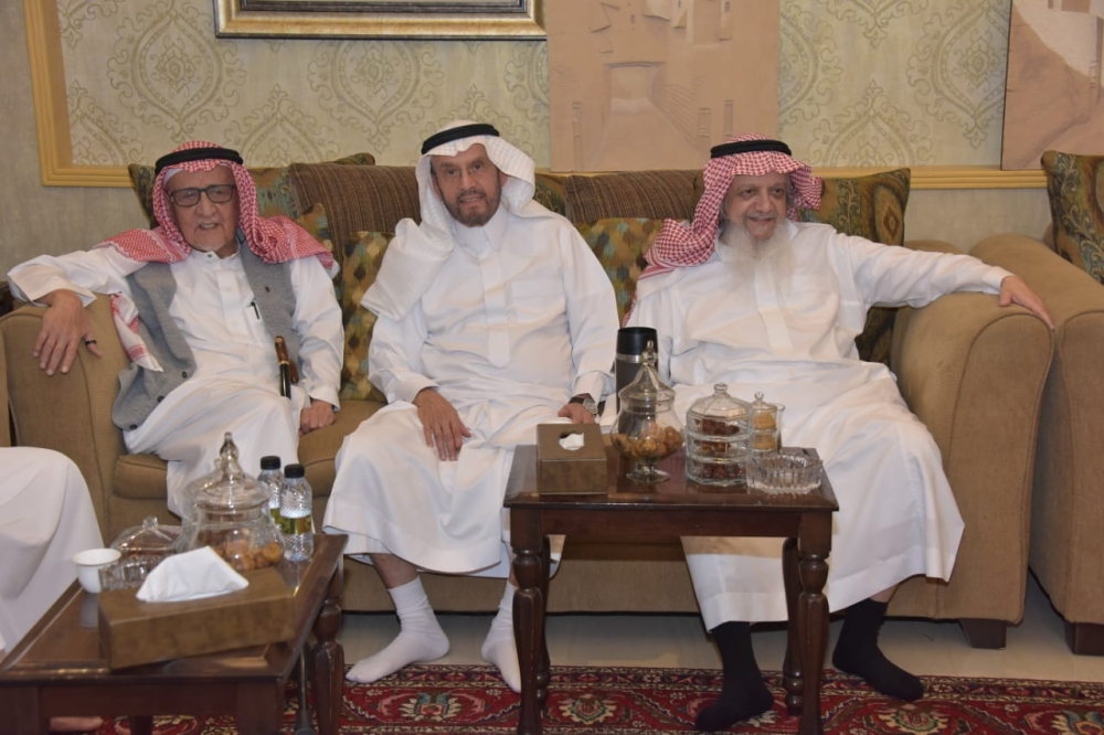 الزامل يستقبل المهنئين بالشهر الفضيل - اليوم 
