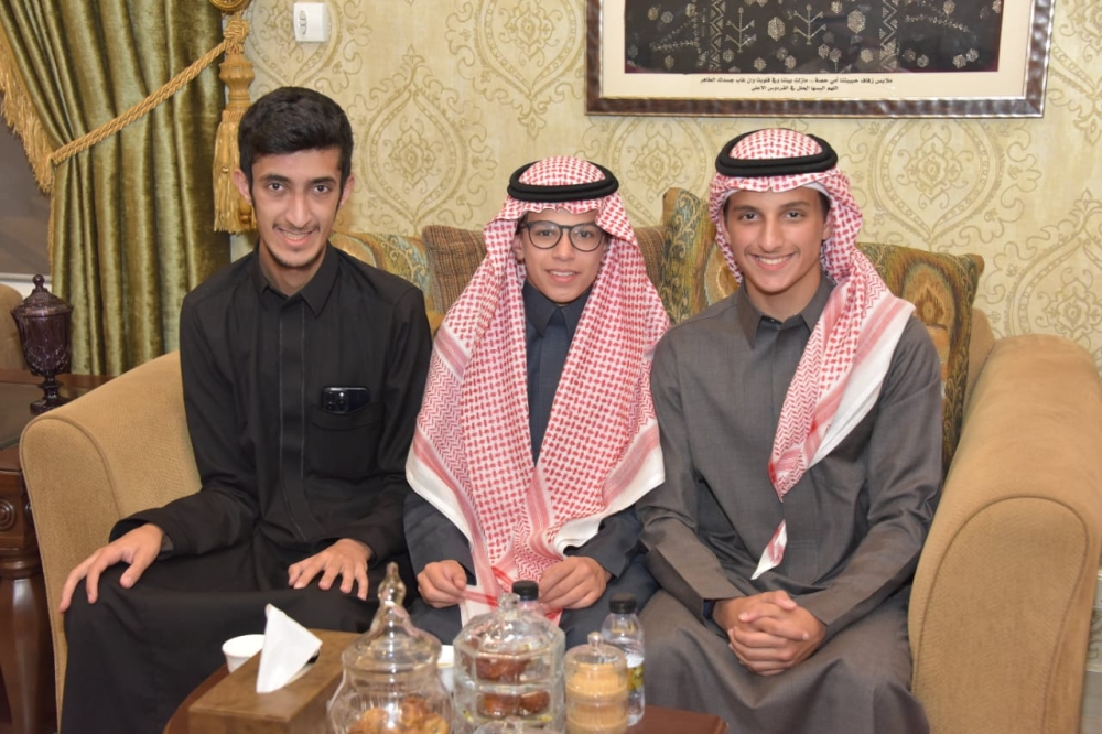 الزامل يستقبل المهنئين بالشهر الفضيل - اليوم 