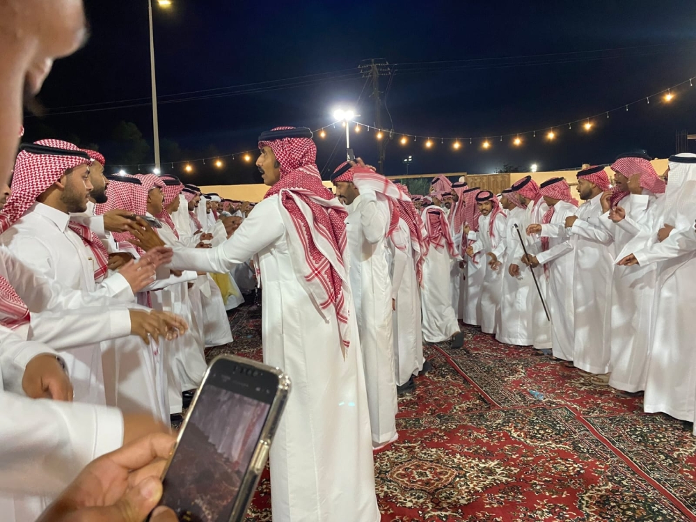 صور| بالعرضة السعودية.. جمعية التنمية الأهلية في الجفر تحتفي بعيد الفطر