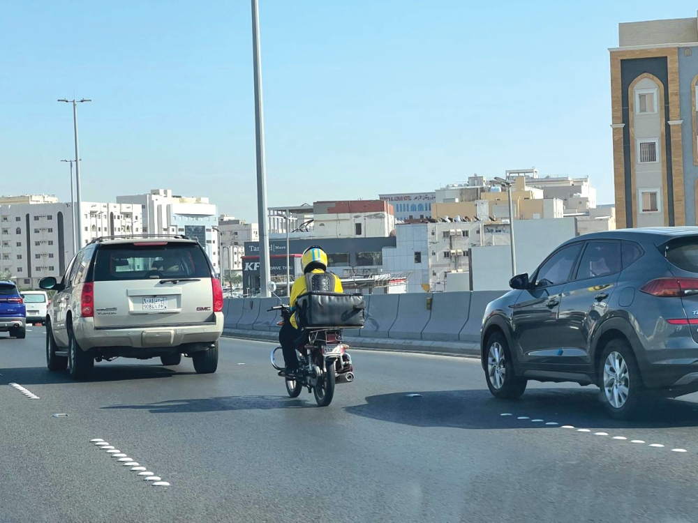 جدة.. إغلاق عدد من الطرق تزامنًا مع سباق فورمولا 1