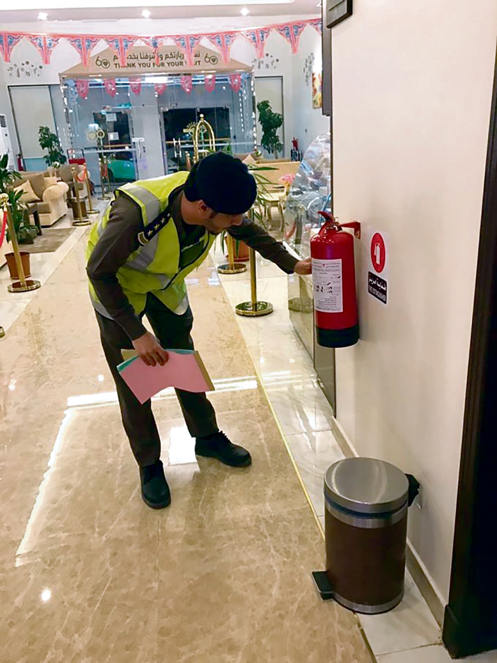 لماذا يجب اقتناء طفايات الحريق داخل المنازل؟.. الدفاع المدني تجيب