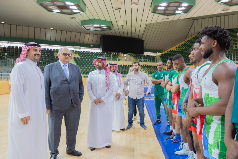 بن جلوي يلتقي رئيس الاتحاد الدولي للمصارعة