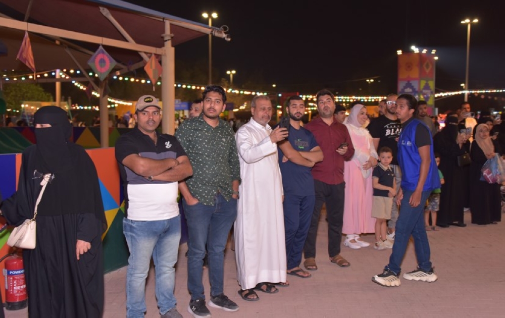 أبناء الجالية الفلبينية لـ