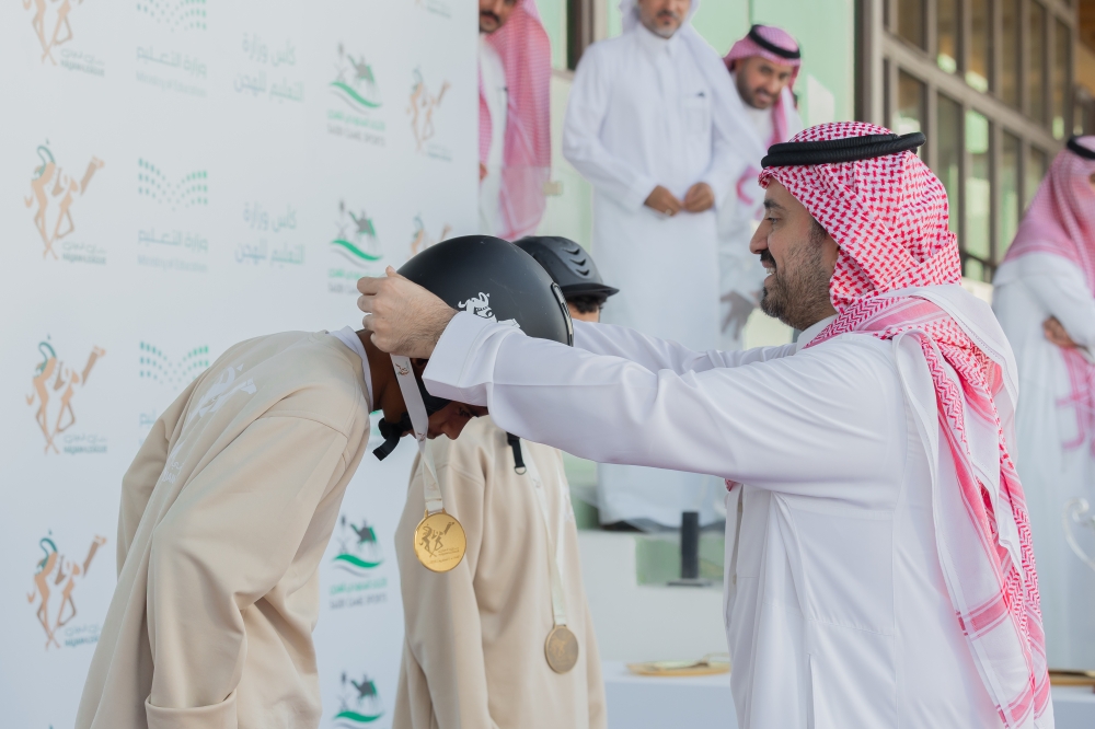 فهد بن جلوي يتوج الهجانة في ختام بطولات الموسم
