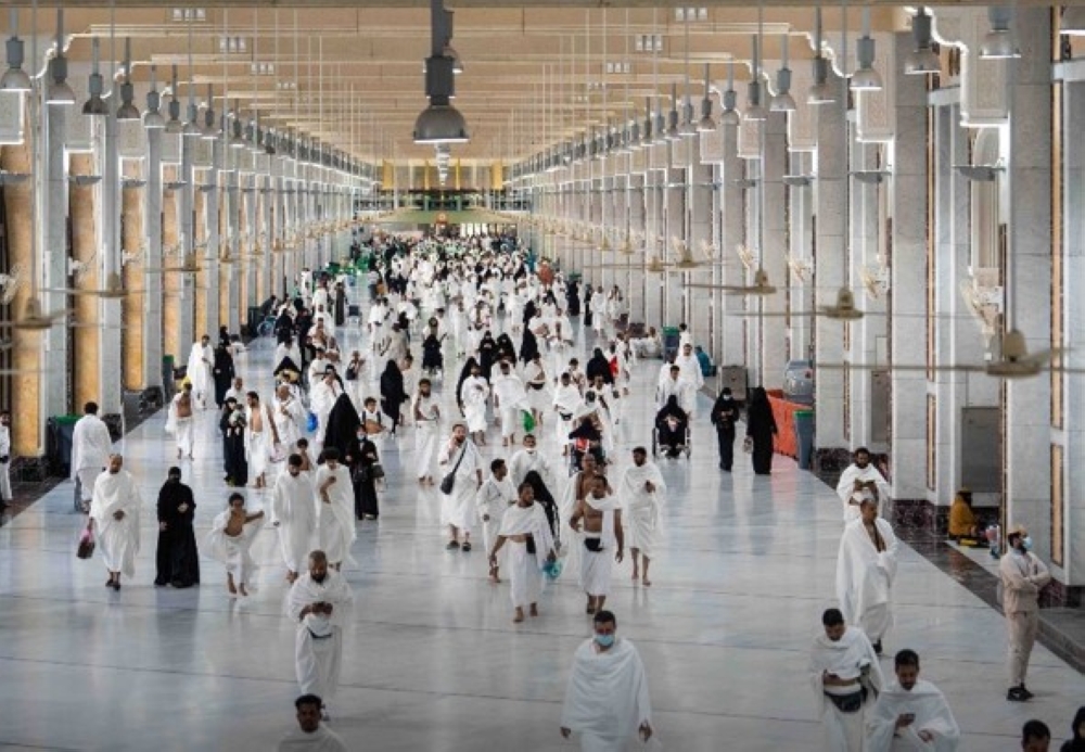 إيقاف تصاريح العمرة بداية من الثلاثاء.. و29 إبريل آخر موعد للمغادرة