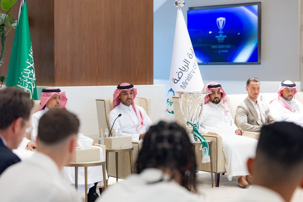 وزير الرياضة يستقبل الأهلي بعد التتويج بالنخبة الآسيوية