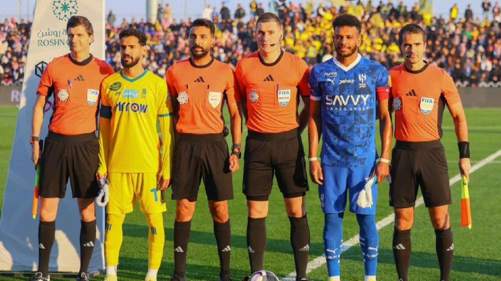 غدًا.. الهلال والعروبة مواجهة بين الصدارة والقاع