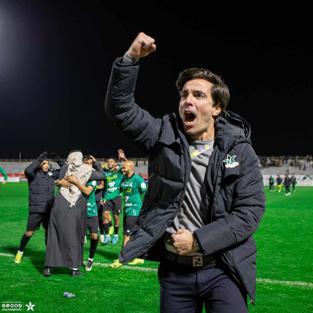 من هو ماريو سيلفا صاحب إنجاز صعود النجمة إلى دوري يلو؟