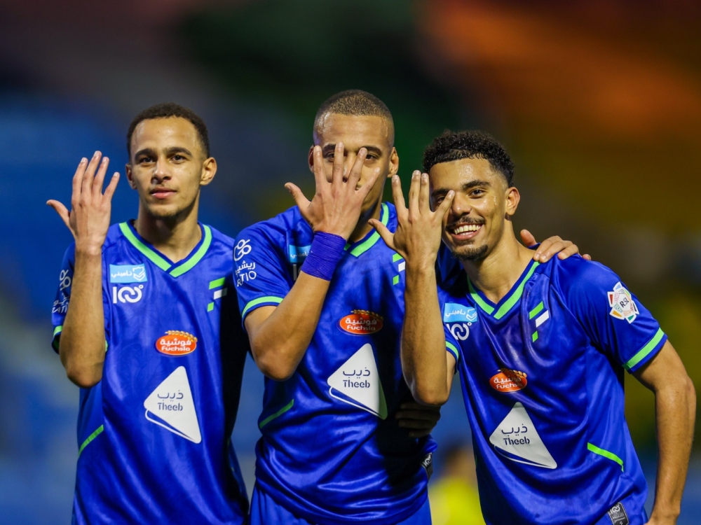 الفتح يفقد لاعبه أمام الهلال في روشن