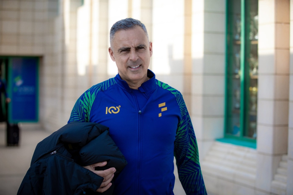 'لقب و 82% خسائر'.. ماذا يفعل قوميز أمام الهلال؟