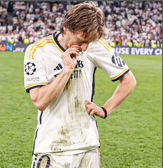  رسميًا.. مودريتش يعلن رحيله عن ريال مدريد