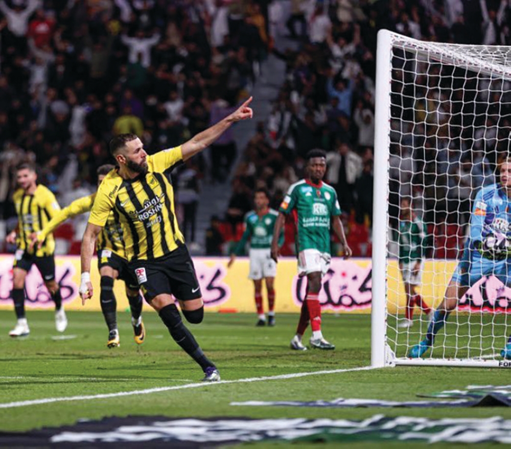 جاهزية كريم بنزيما لمباراة ضمك في روشن
