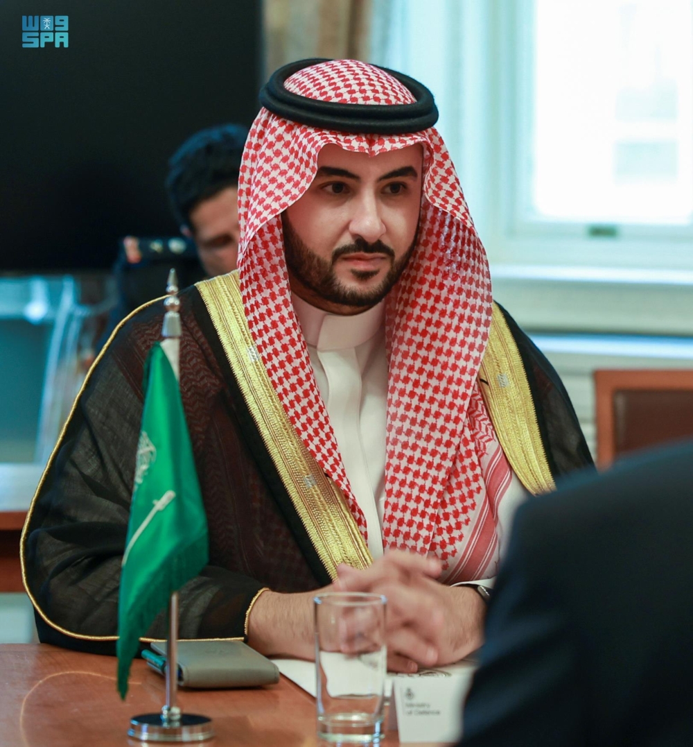 وزير الدفاع البريطاني يستقبل سمو وزير الدفاع ويعقدان لقاءً موسعًا - واس
