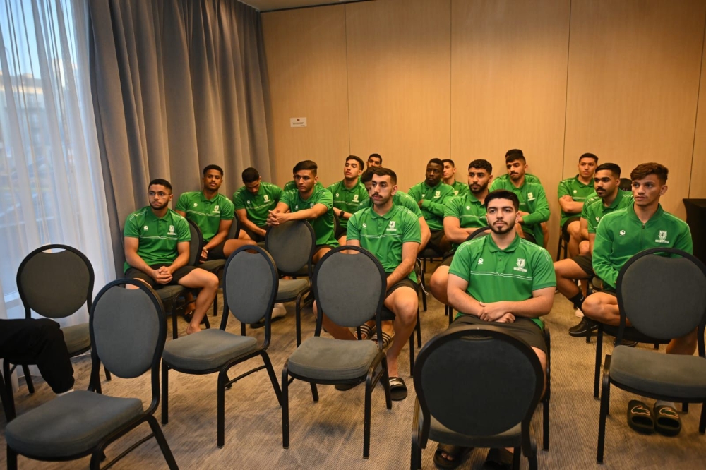 الشرجي يقدّم محاضرة نوعية للاعبي منتخب الشباب