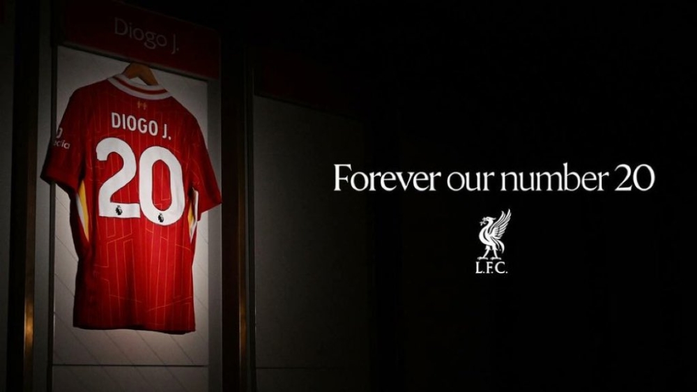 ليفربول يعلق قميص لاعبه الراحل جوتا إلى الأبد