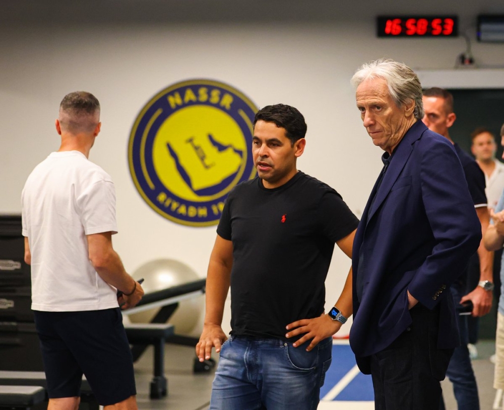 جيسوس يبدأ مهمته مع النصر