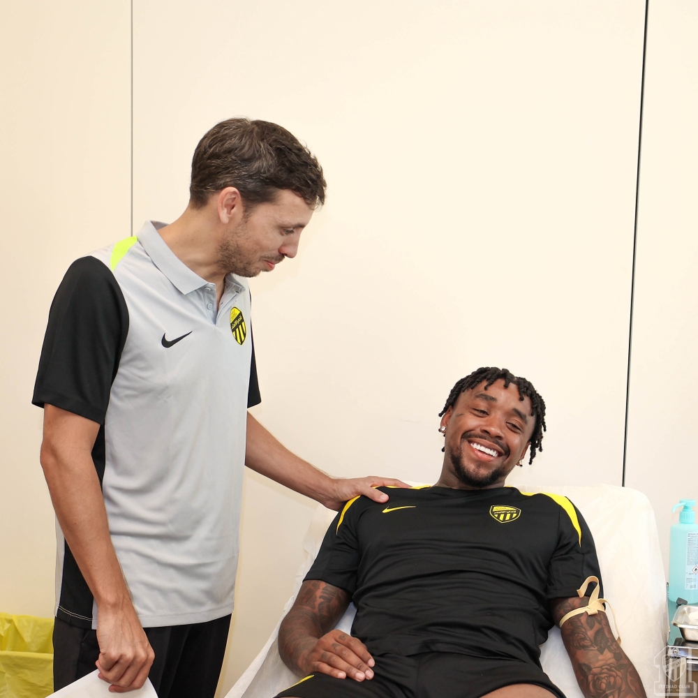 الاتحاد يستهل مشواره في إسبانيا بالفحوصات الطبية
