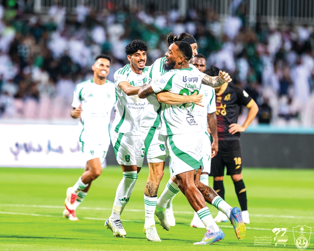 أتلتيكو مدريد يطلب التعاقد مع نجم الأهلي