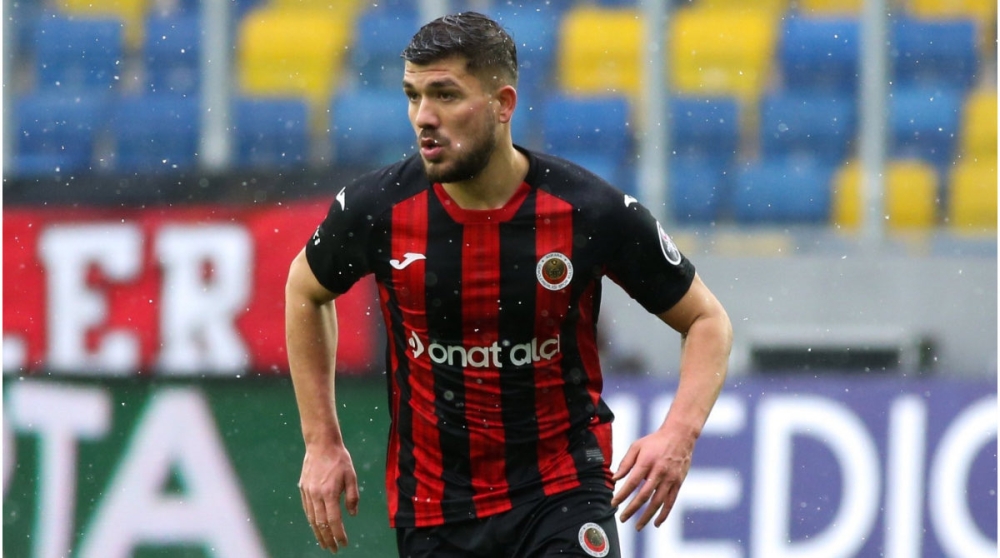 الاخدود يضم الألماني جوكهان جول