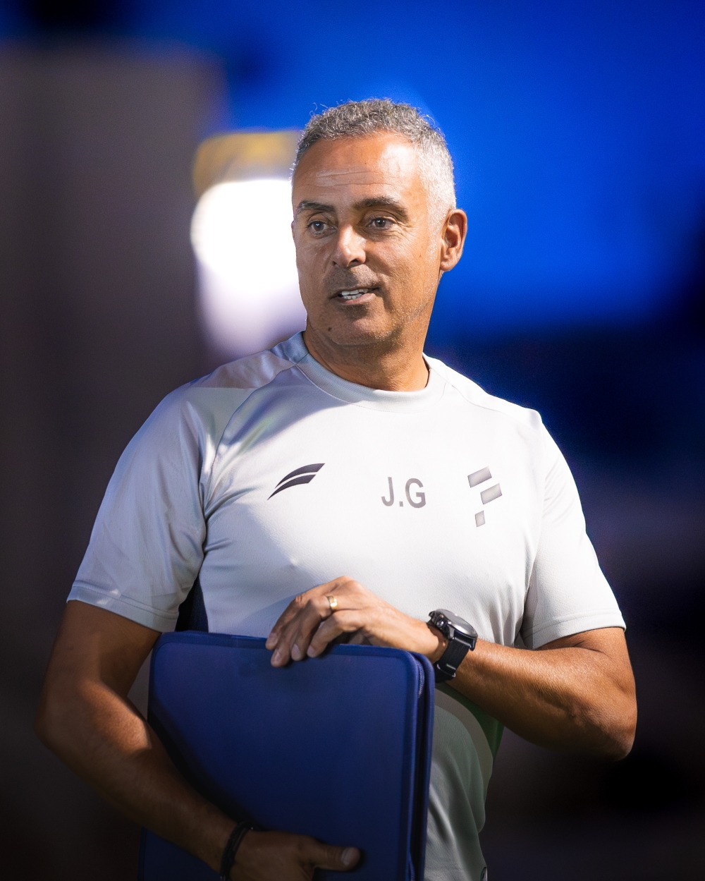 صيفية الفتح.. هل يكون الهدوء الذي يسبق العاصفة؟