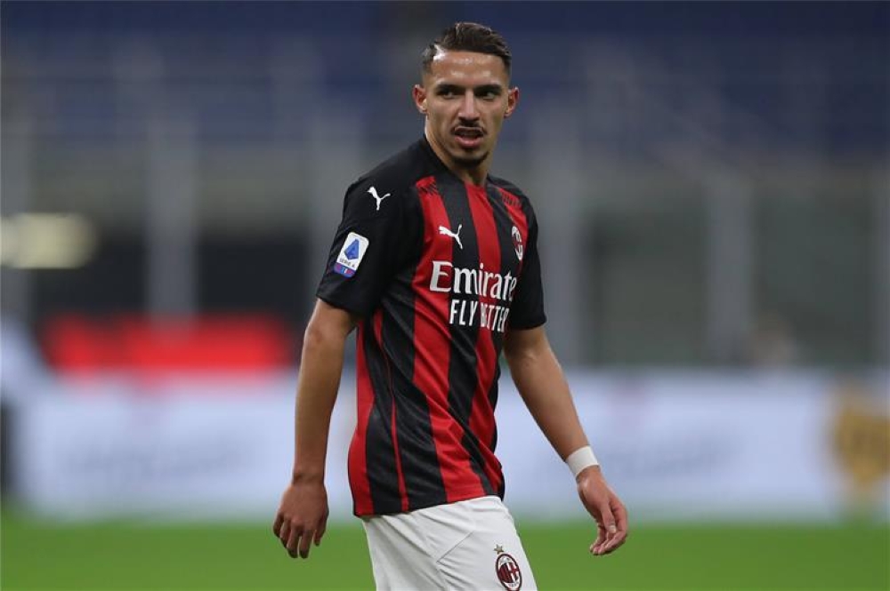 مصادر الاتحاد تكشف موقف النادي من ضم إسماعيل بن ناصر
