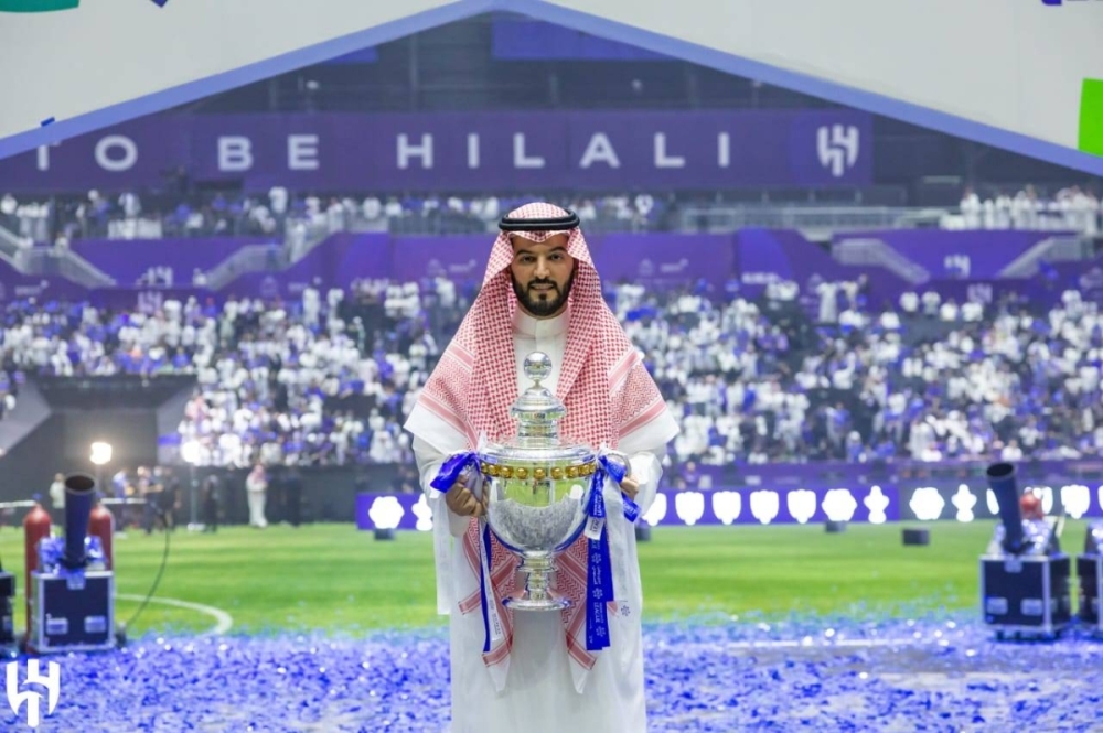 فهد بن نافل.. الرئيس الذهبي للهلال