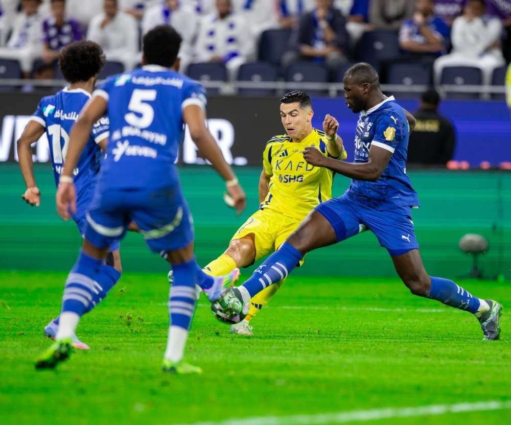 جيسوس يتمسك بضم نجم الهلال السابق - #عاجل