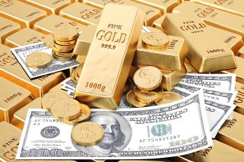 تعافي مؤشر الدولار يدفع أسعار الذهب إلى الهبوط بنسبة 0.5% اليوم الخميس - (متداولة)