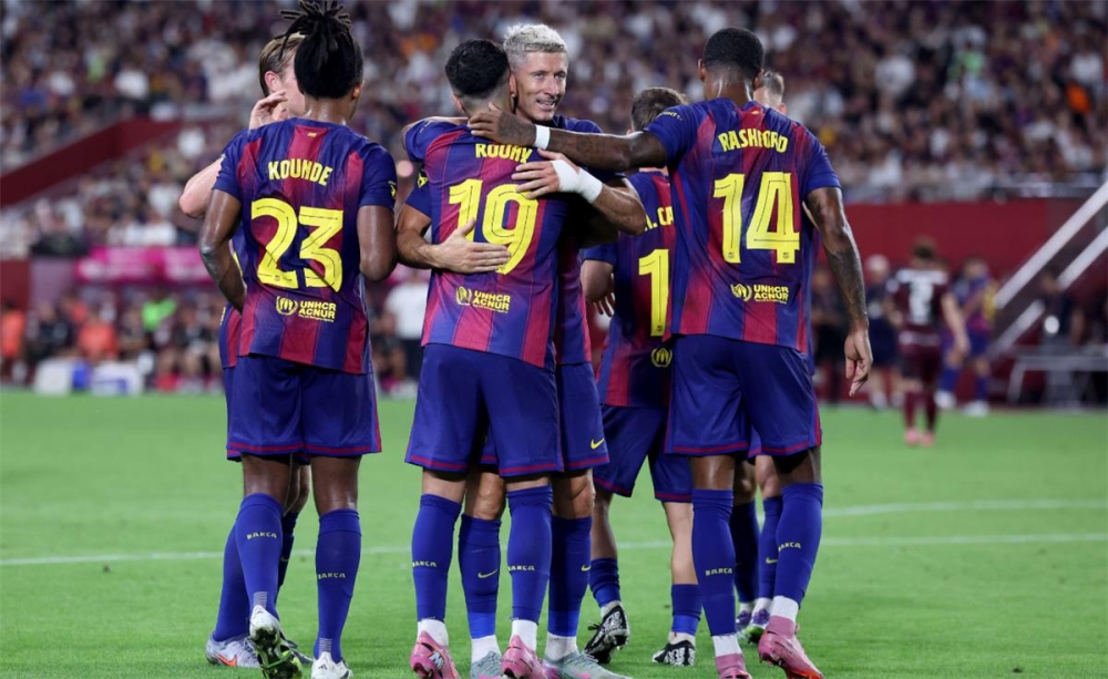 الاتحاد يستهدف ضم أحد نجوم برشلونة