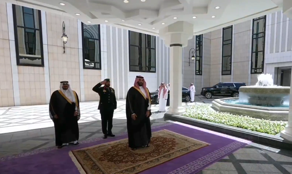 وصول ولي العهد إلى مقر مجلس الشورى بالرياض
