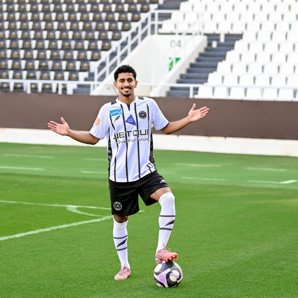 الشباب يعلن التعاقد مع سعد بالعبيد