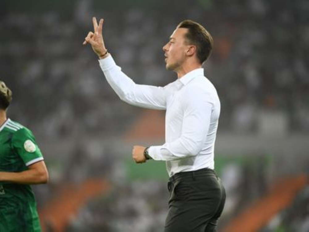 يايسلة يطلب تجهيز ثنائي الأهلي لمباراة الهلال